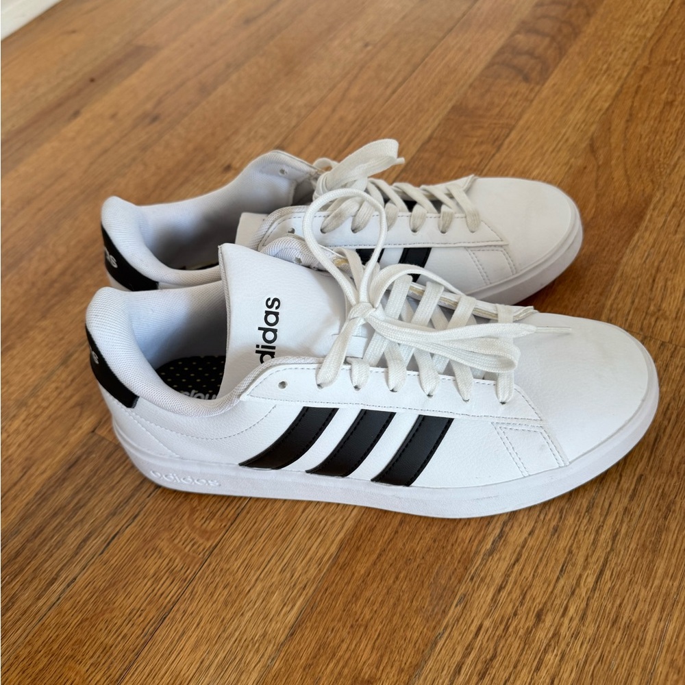 Adidas Women’s Grand Court White and Black Sneakers.  Size 8.5